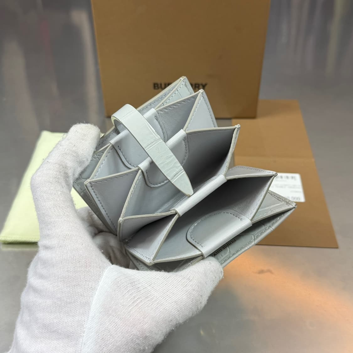 [리오브] 버버리 TB 아코디언 카드지갑 상품이미지4