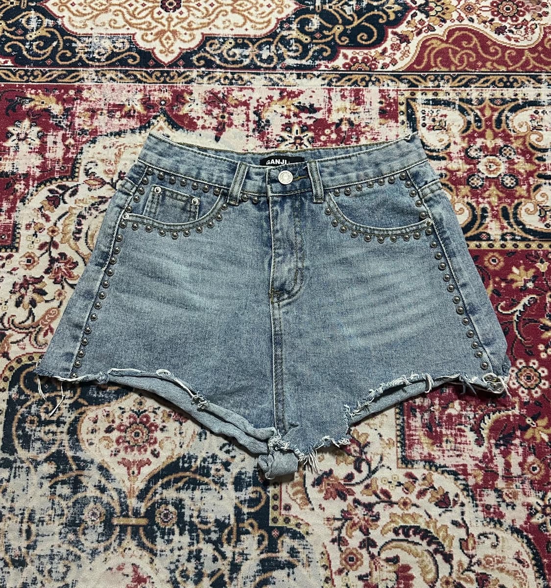 아디다스 레오파드 롱슬리브 찡 데님 숏츠 코디 상품이미지3