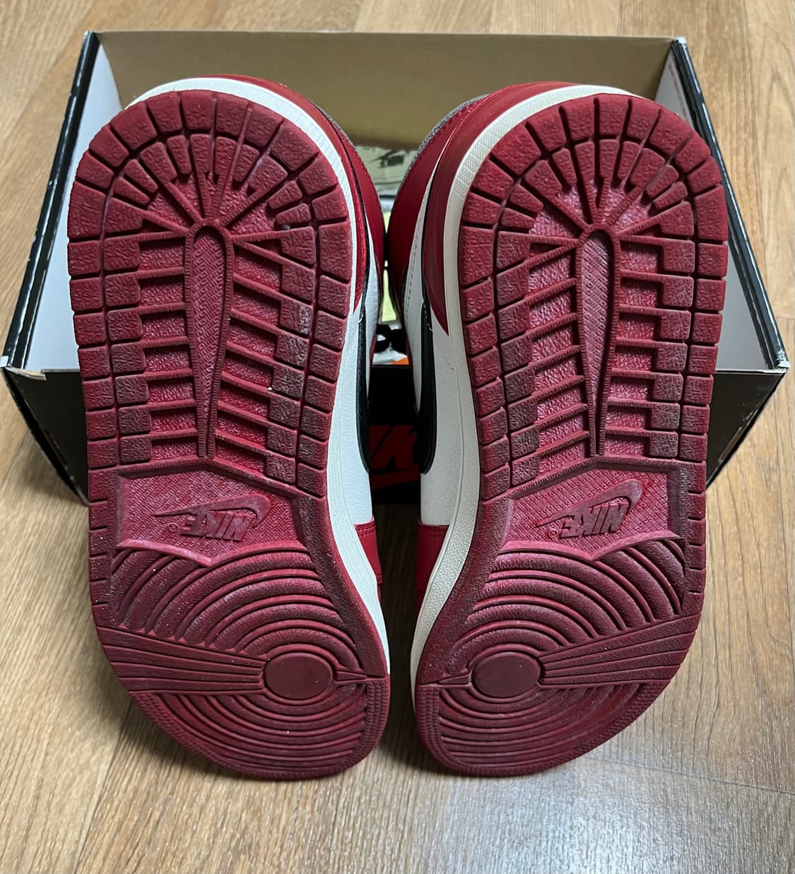 290)나이키 조던1 시카고 로스트앤파운드 나코탭 상품이미지6