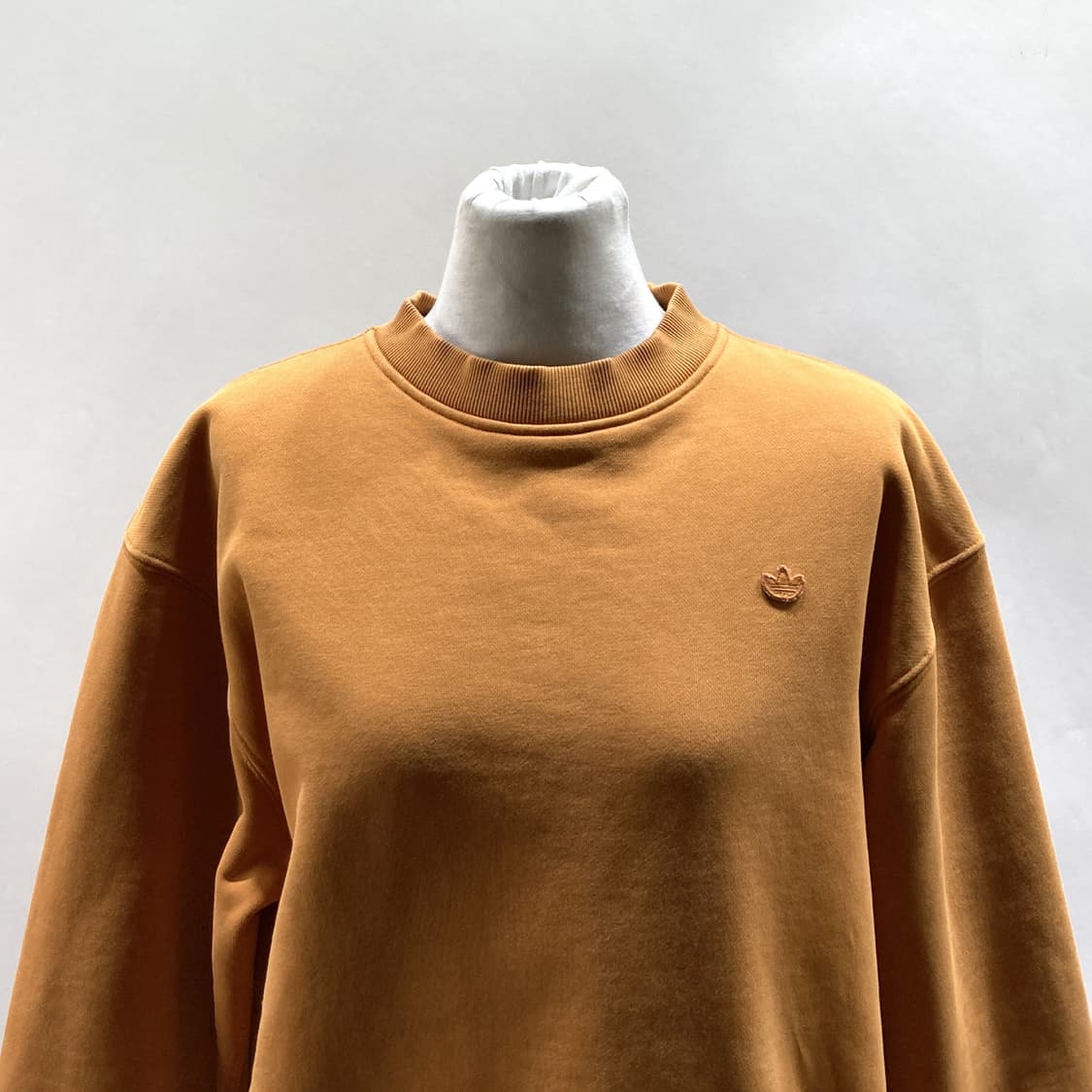 아디다스 컨템포 크루 맨투맨 오렌지 여성S 상품이미지2