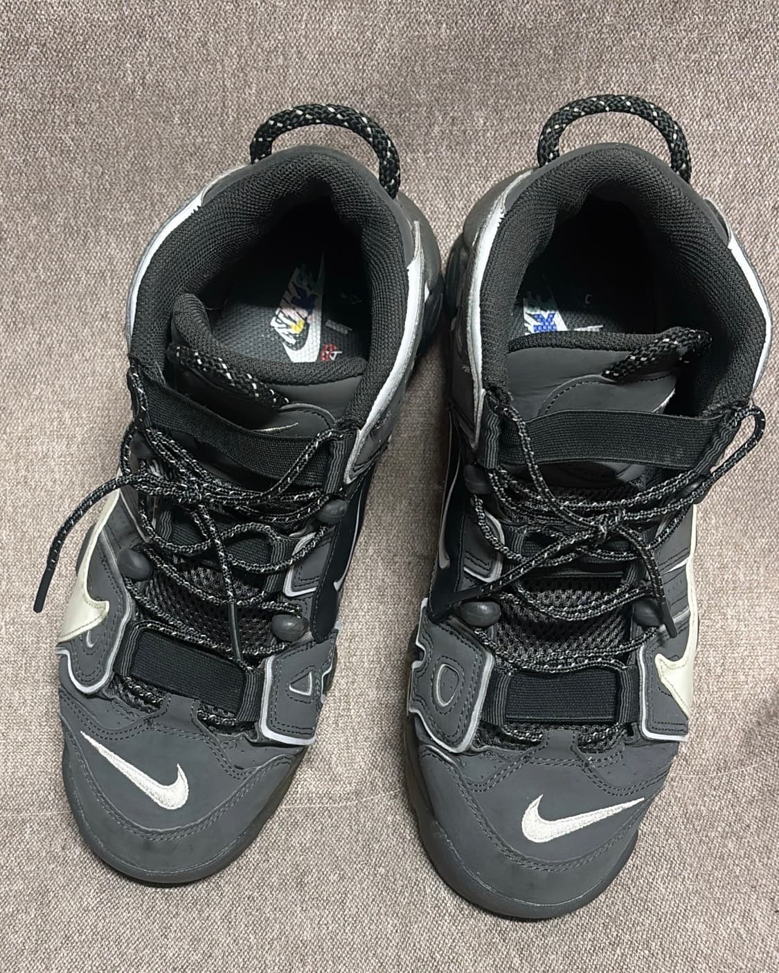 나이키 에어 모어 업템포 96 회색 스니커즈 275 상품이미지1