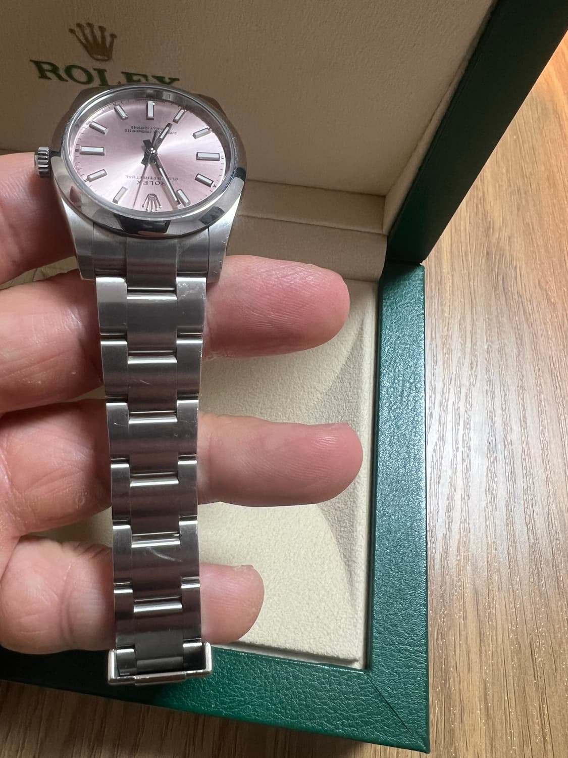 롤렉스 오이스터 퍼페추얼 34mm 124200 핑크 오이스터 상품이미지8