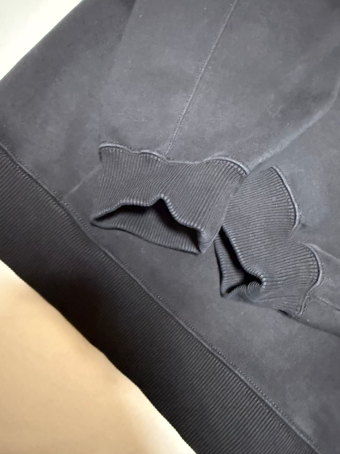 자더에러 맨투맨 상품이미지5