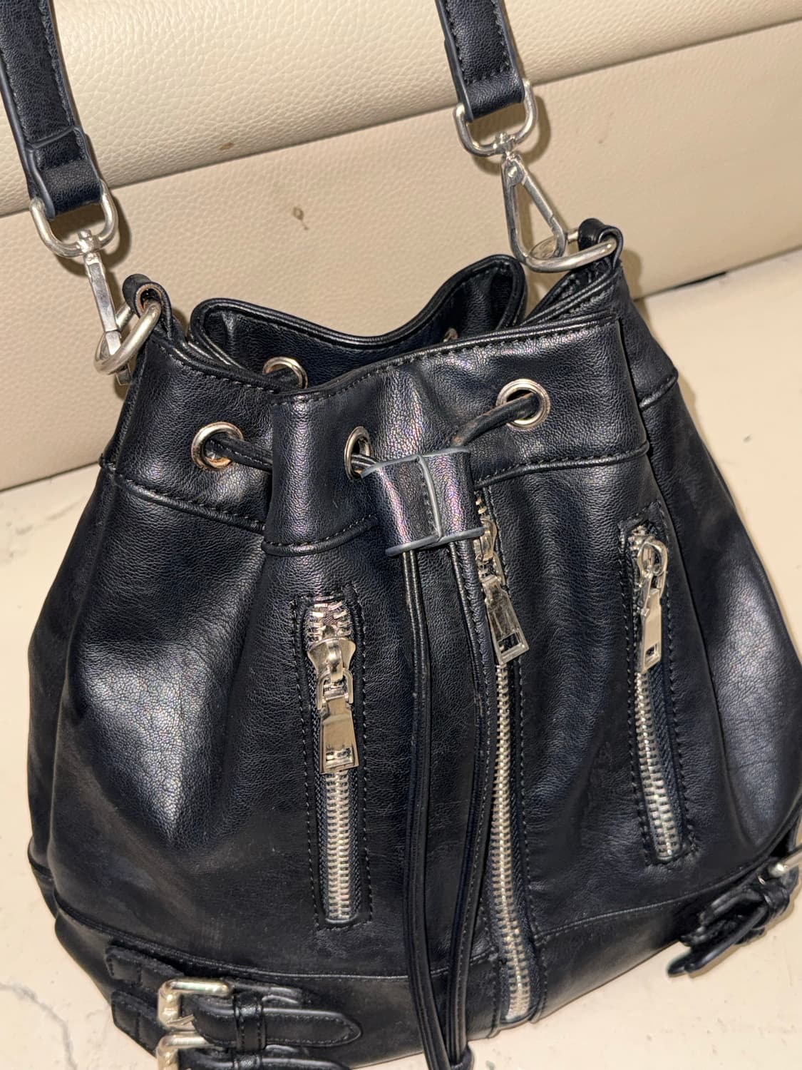(착샷o)buckle & zipper detail cross bag 상품이미지4