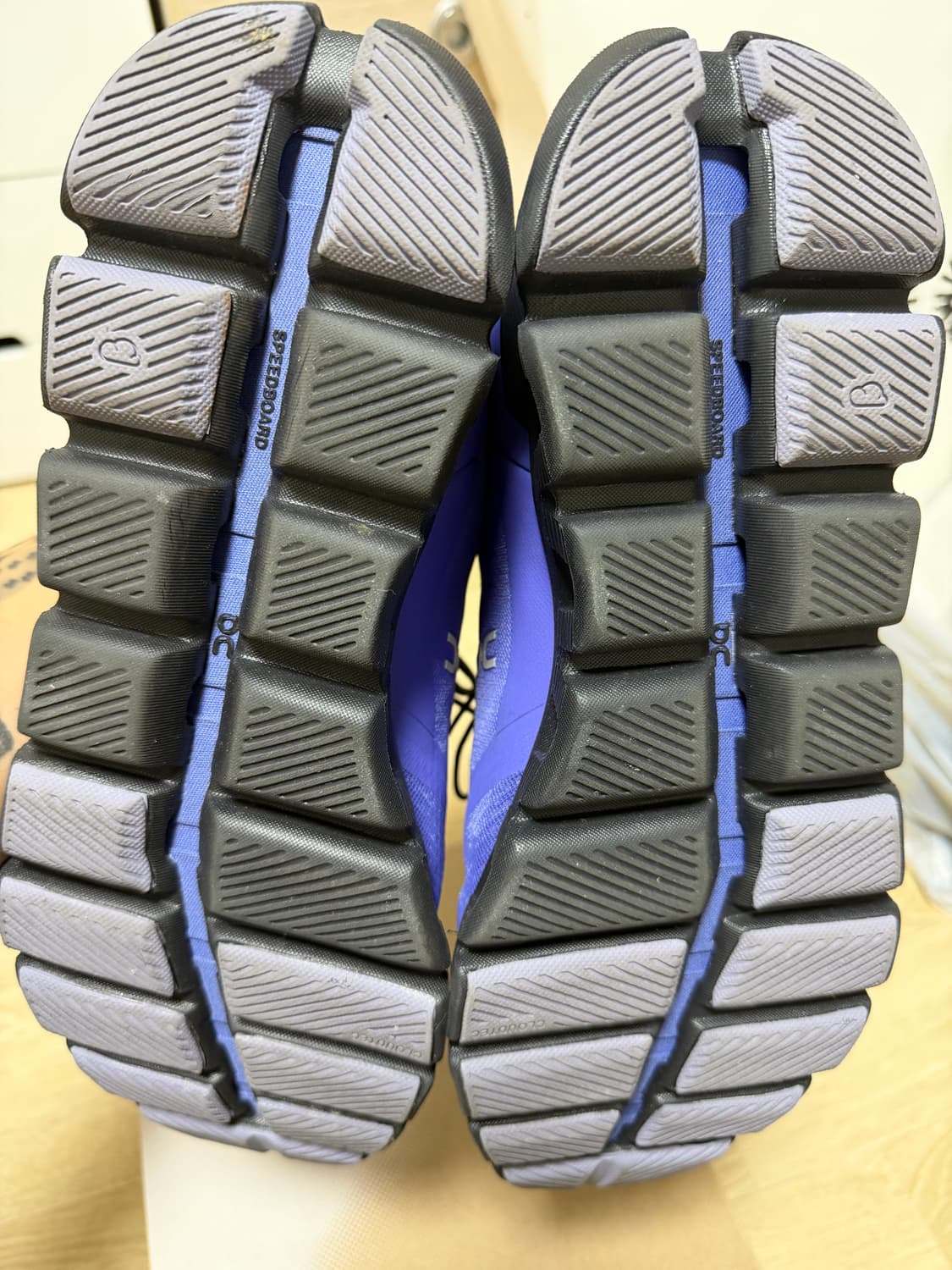 (판매글) 온 러닝 클라우드 X 3 AD 블루베리 45(290) 상품이미지6