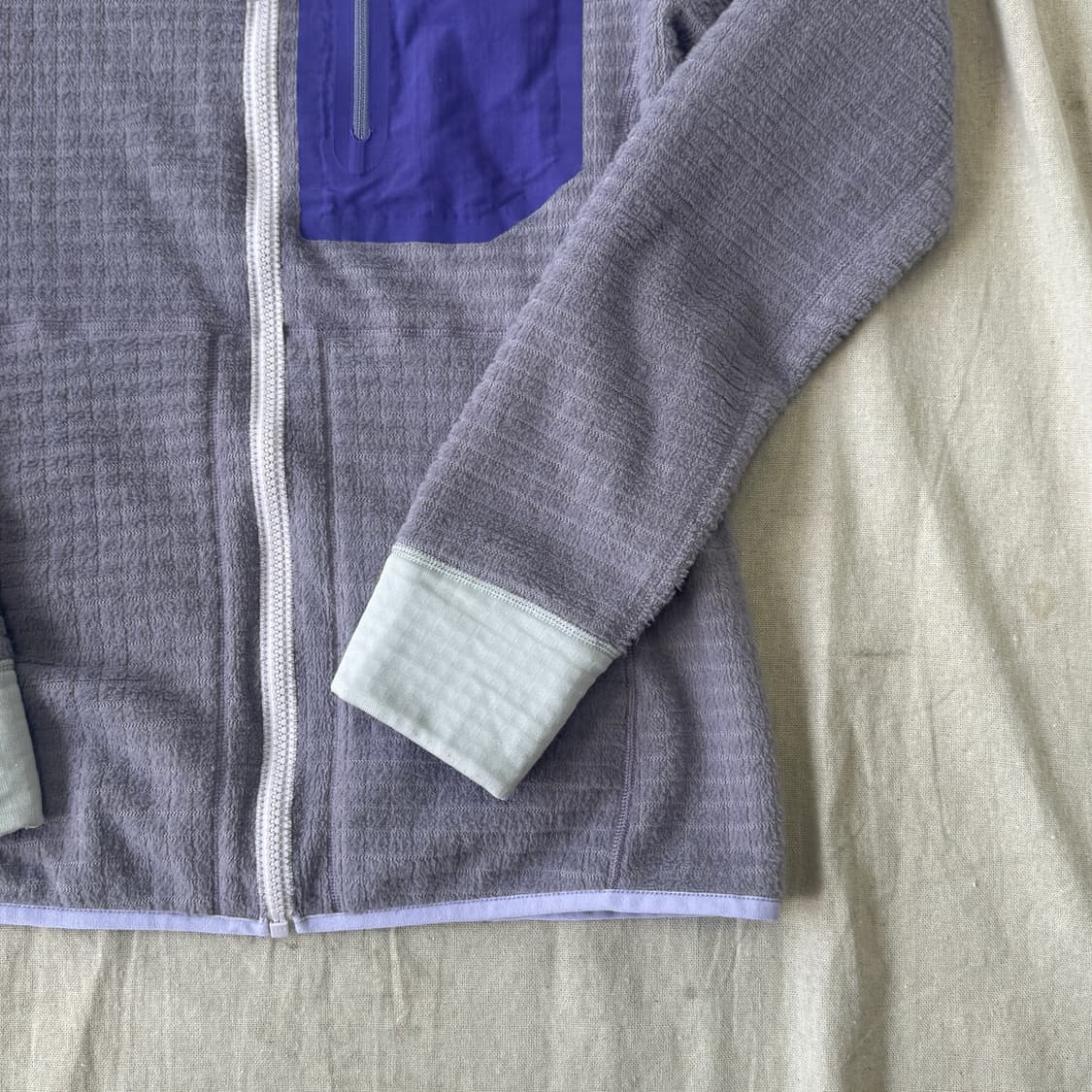 파타고니아 우먼 R3 리버시블 플리스 후드집업 S 상품이미지2