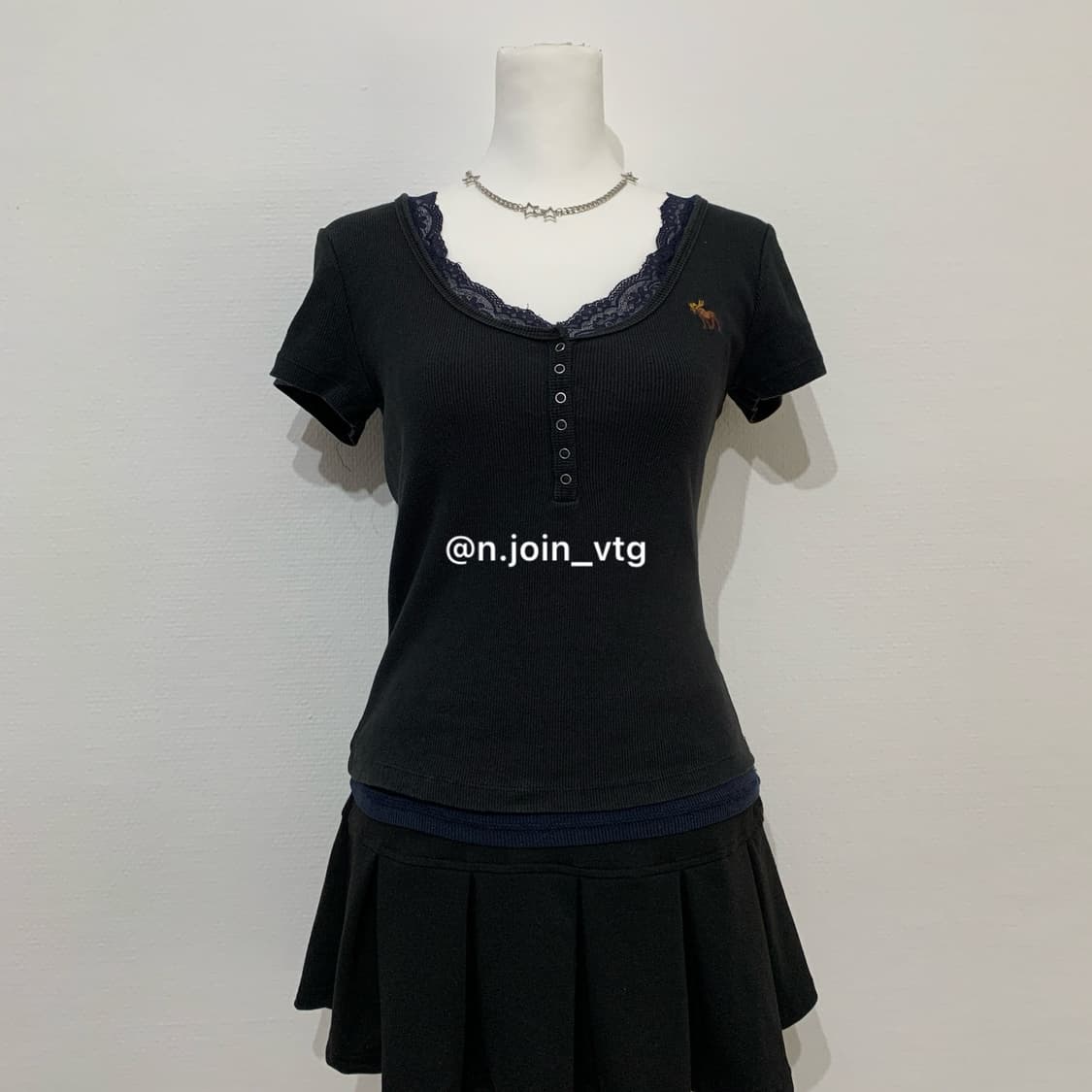 아베크롬비 헨리넥 블랙 반팔 티셔츠 상품이미지1