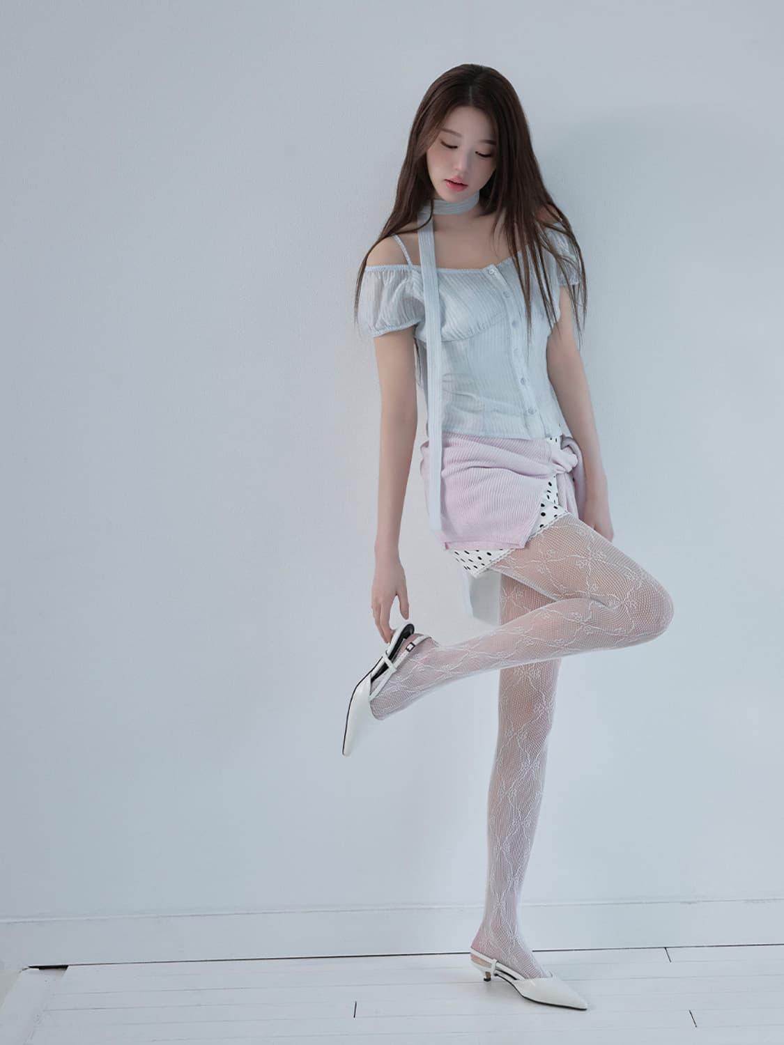 로라로라 오프숄더 타이 블라우스 스카이 상품이미지2