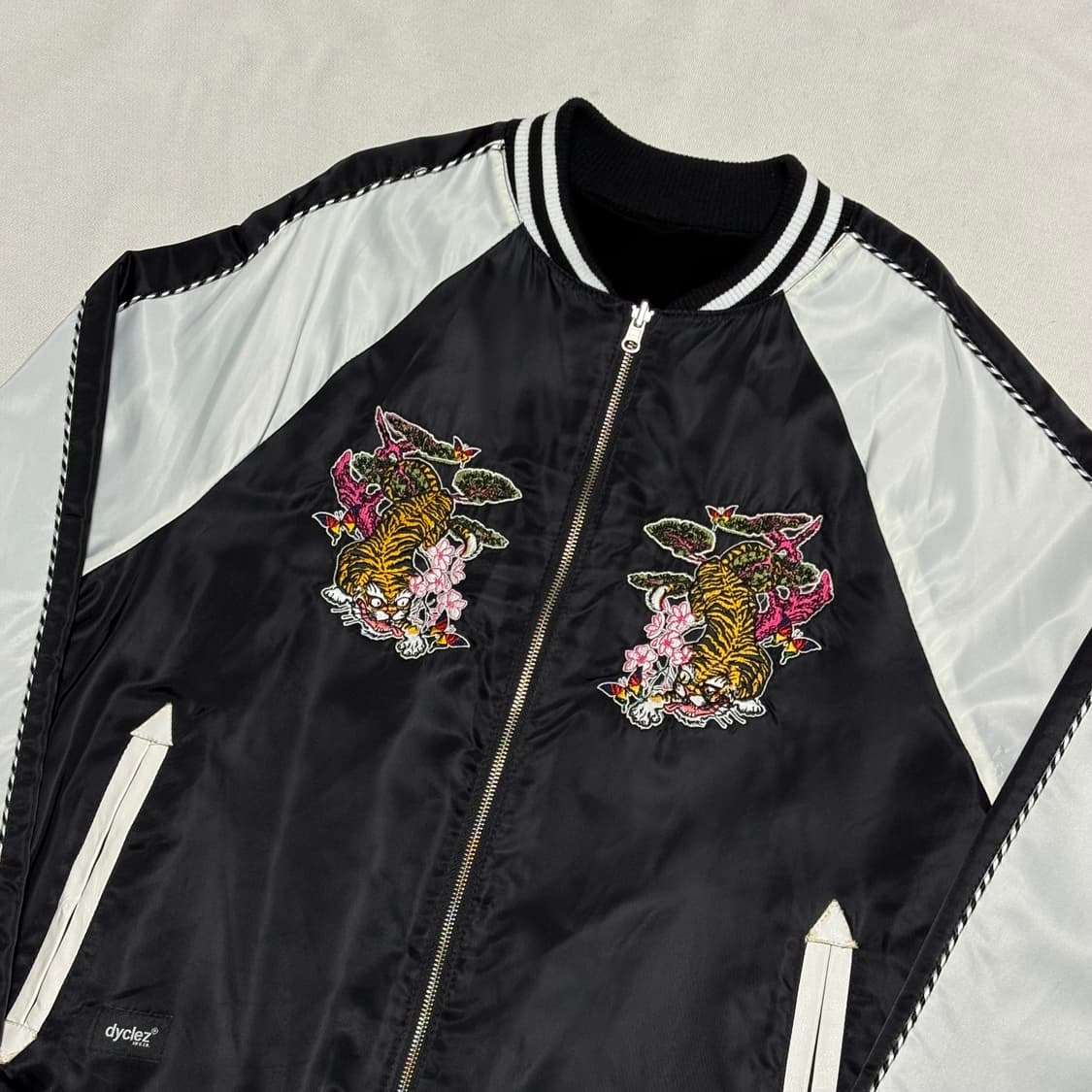 2XL 다이클레즈 Ve2 호랑이 자수 리버시블 스카잔 상품이미지1