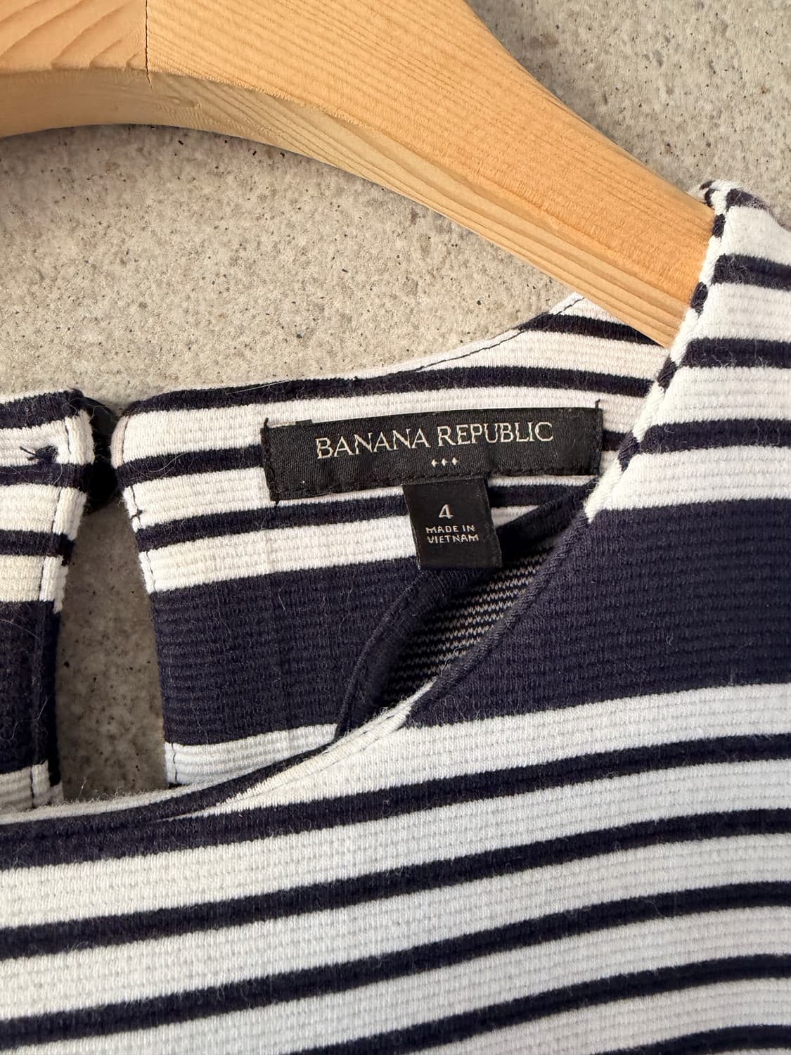 바나나리퍼블릭 스트라이프 미디 원피스 칠부소매 출근룩 상품이미지2