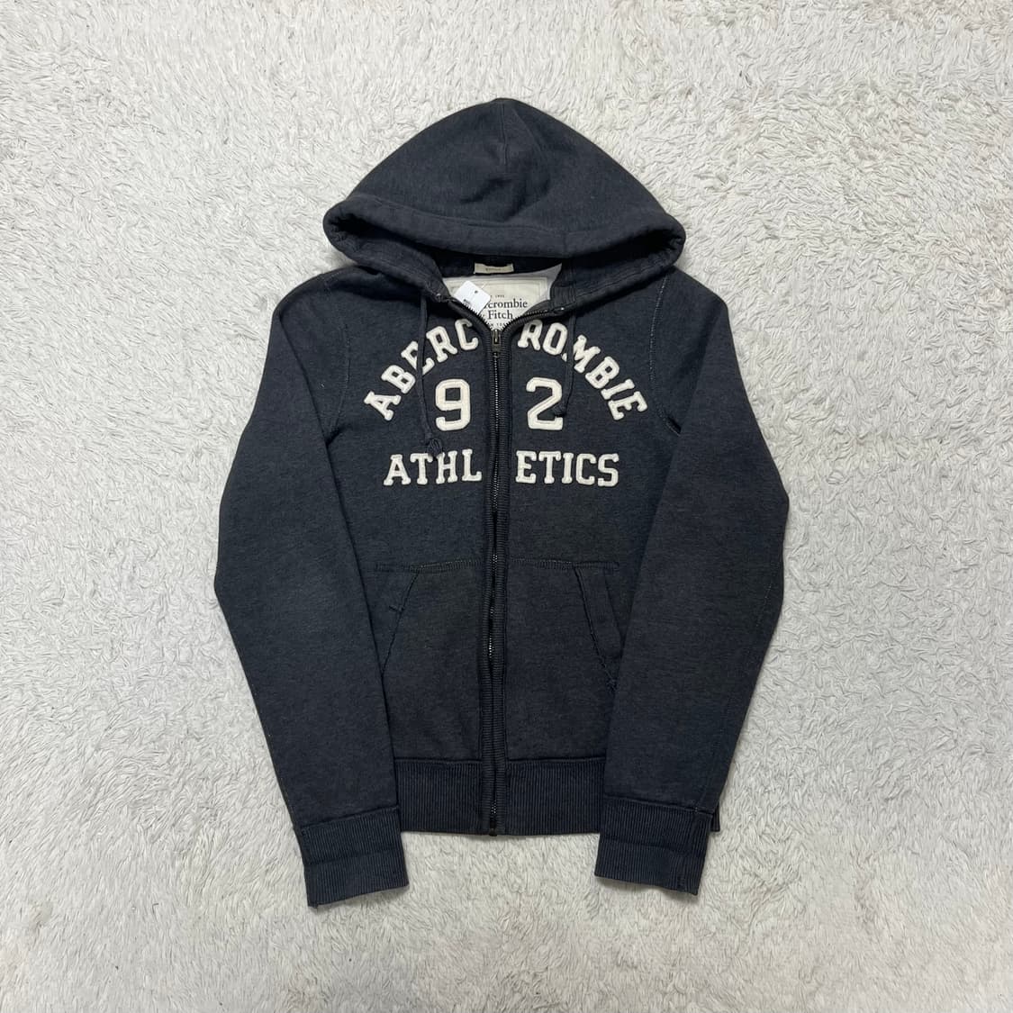 Abercrombie grey zip-up hoodie 상품이미지4