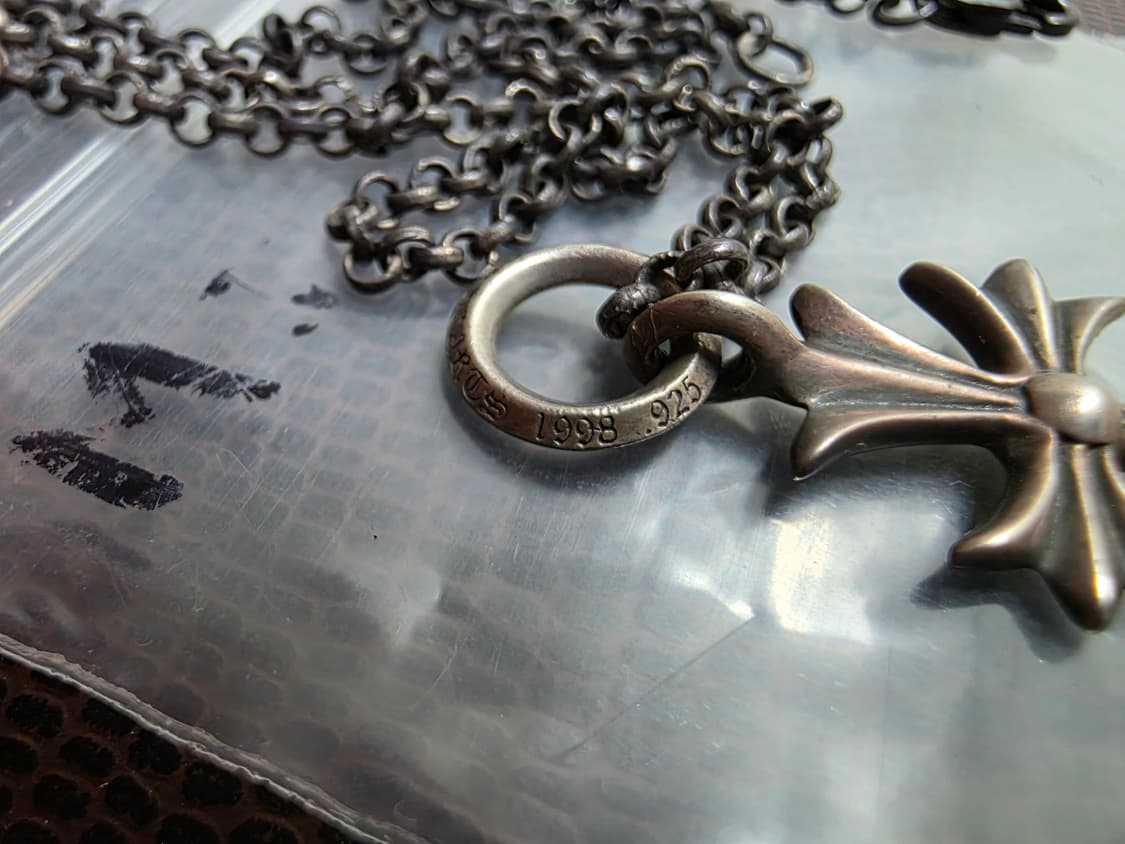 한스룸 크롬하츠 타이니 크로스 펜던트 풀박스 상품이미지2