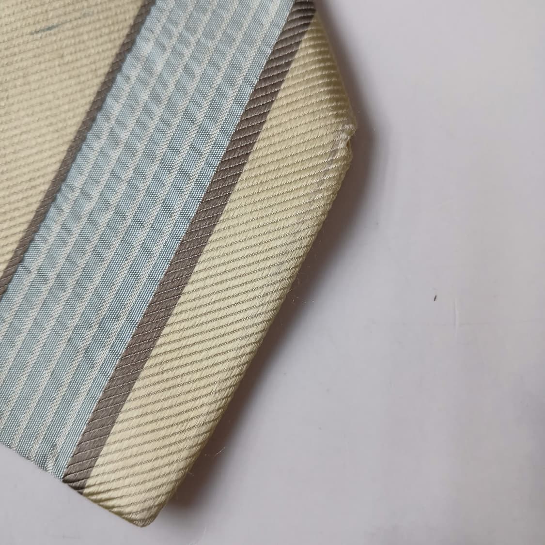 휴고보스 실크 스트라이프 넥타이 8.8cm A~B등급 A19635
 상품이미지8