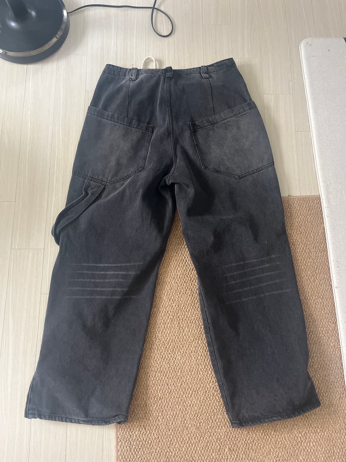 데미지 있는 빈티지 흑청바지 상품이미지2