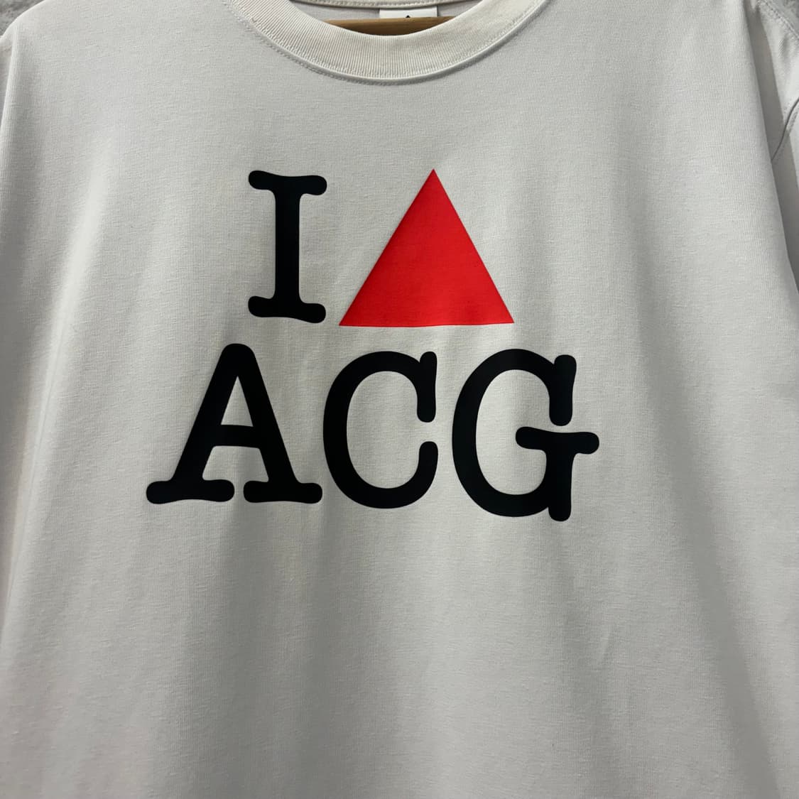 나이키 ACG 화이트 반팔 티셔츠 M 상품이미지5