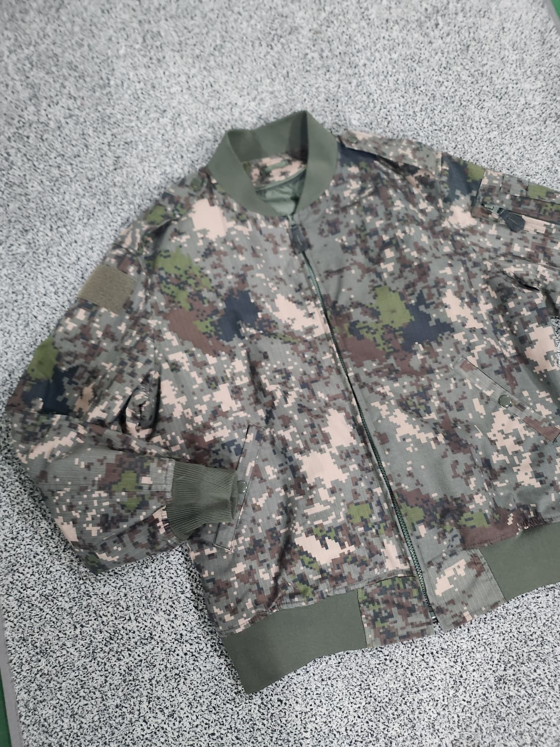 밀리터리 디지털 카모 전차병 점퍼 상태좋음 상품이미지2