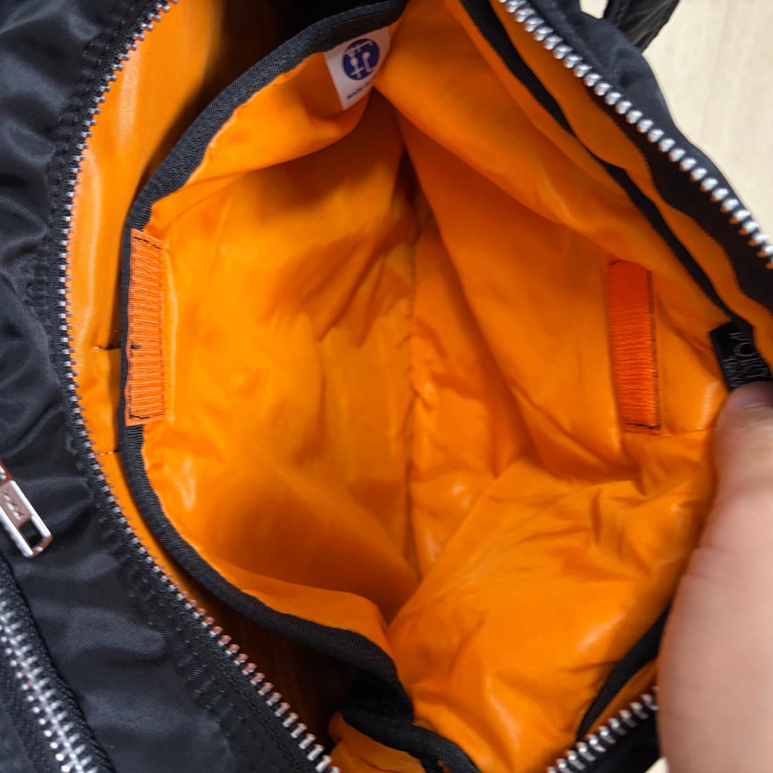 요시다포터 porter 탱커 숄더백 블랙 라지 L  (미사용에 가까움) 상품이미지9