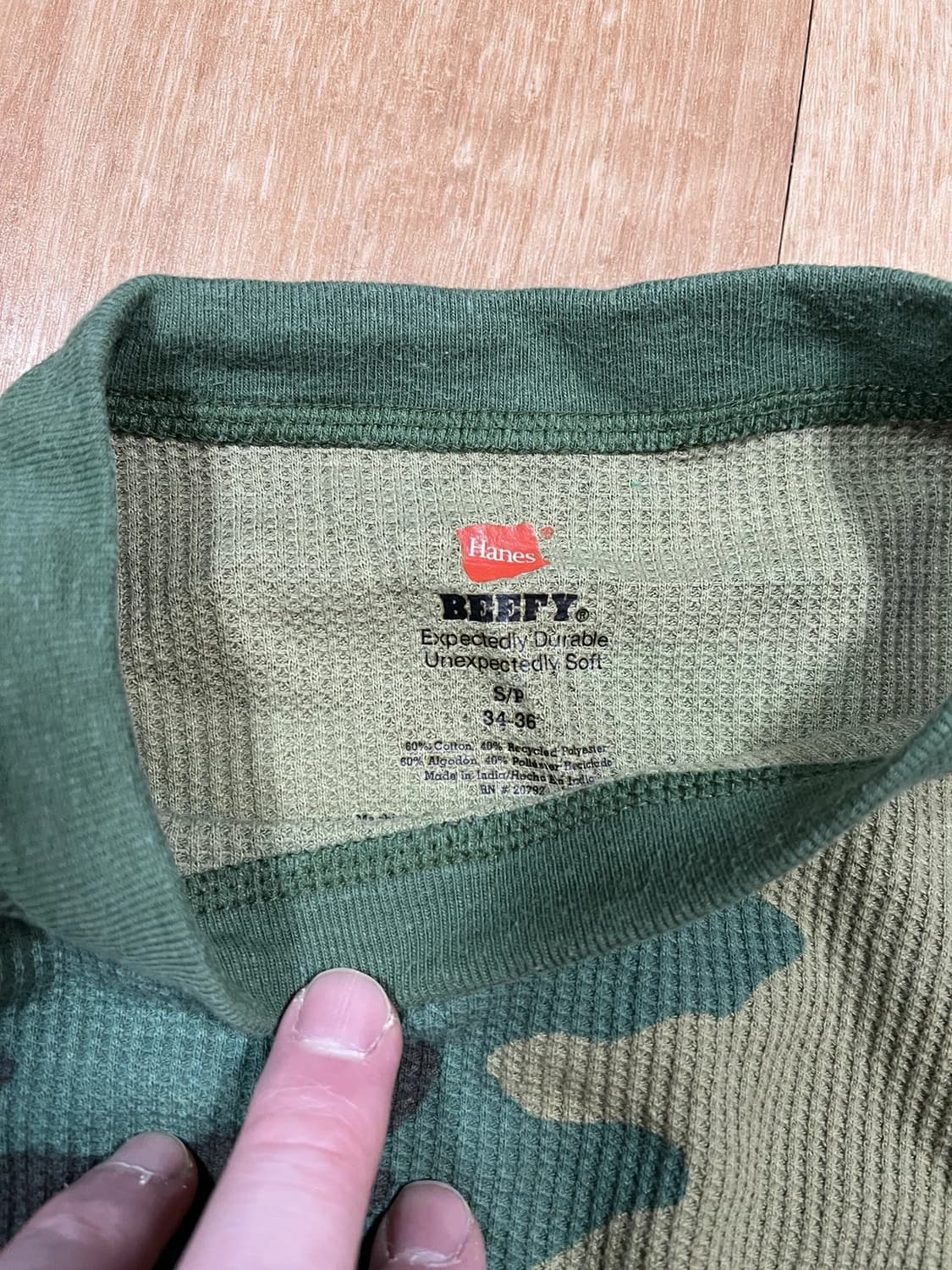 슈프림 헤인즈 써멀 크루 우드랜드 카모 상품이미지2