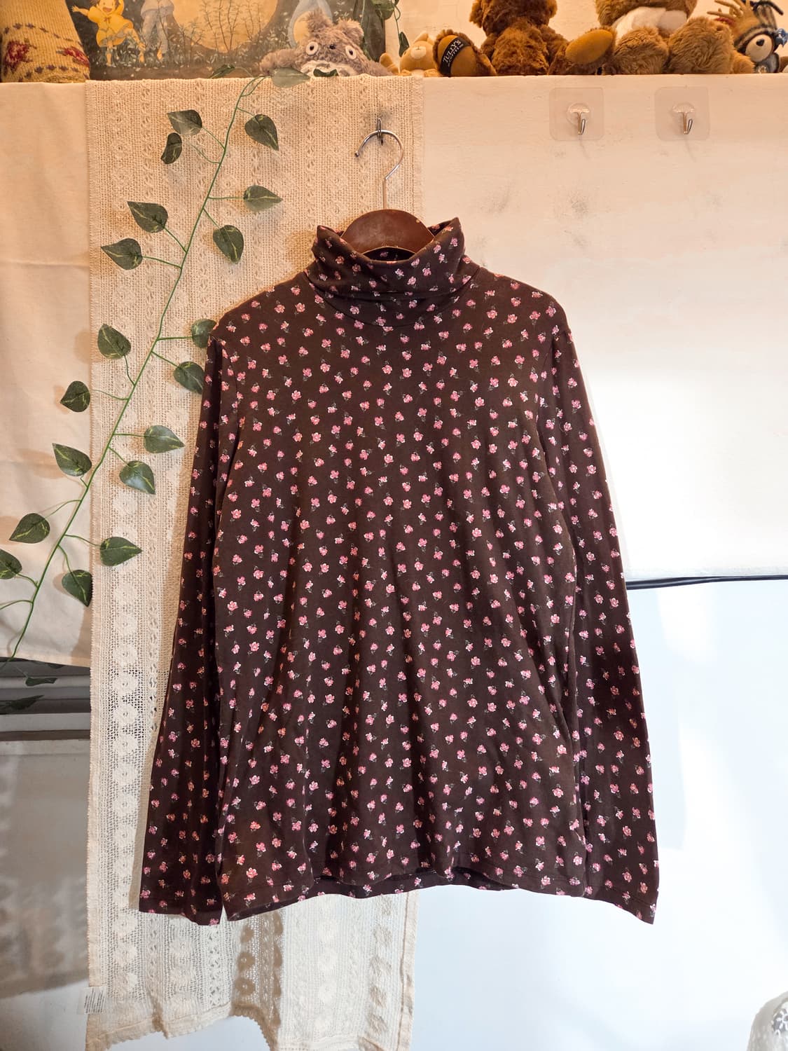 초코딸기 잔꽃 목폴라 슬리브 상품이미지1