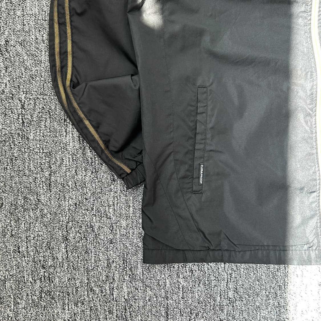 아디다스 골드 사이드라인 바람막이 상품이미지3