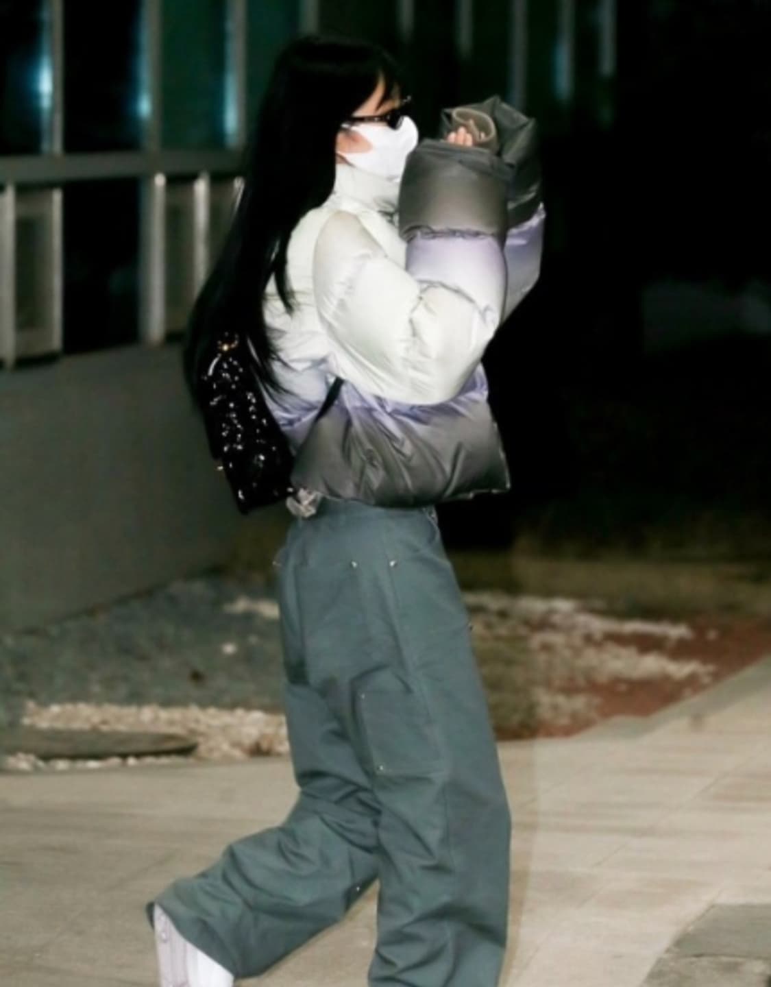 더오픈프로덕트 제니 김채원 패딩 상품이미지3