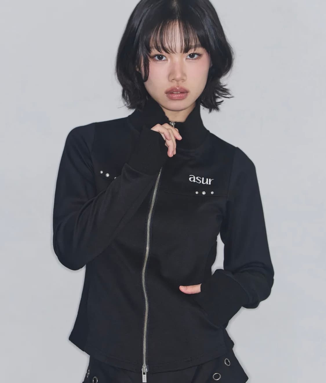 애즈유아 하이넥 리브 집업 블랙 상품이미지1