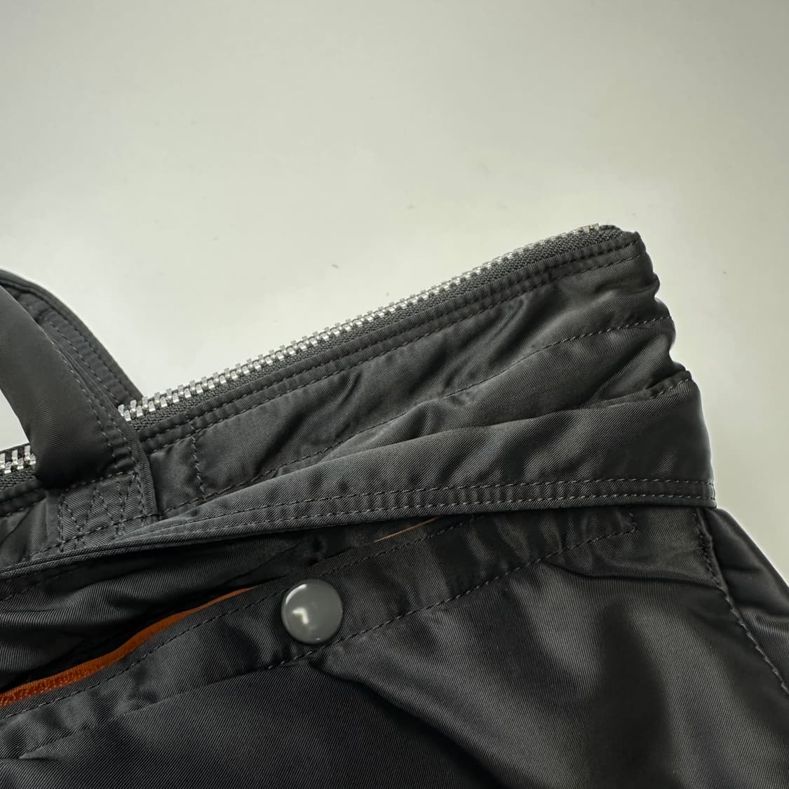 PORTER TANKER SHORT HELMET 포터 탱커 헬맷백 상품이미지6