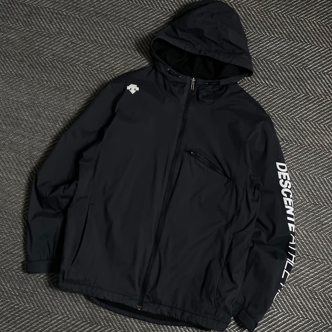 데상트 사이드로고 경량 러닝 윈드 후드 바람막이 y 4854 상품이미지1