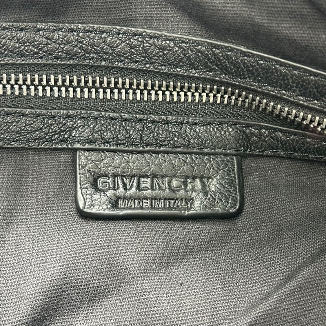 GIVENCHY 나이팅게일 블랙 그레인 소가죽 숄더백 상품이미지6