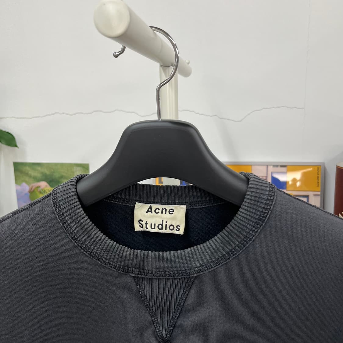 아크네스튜디오 스탬프 맨투맨 S 상품이미지3