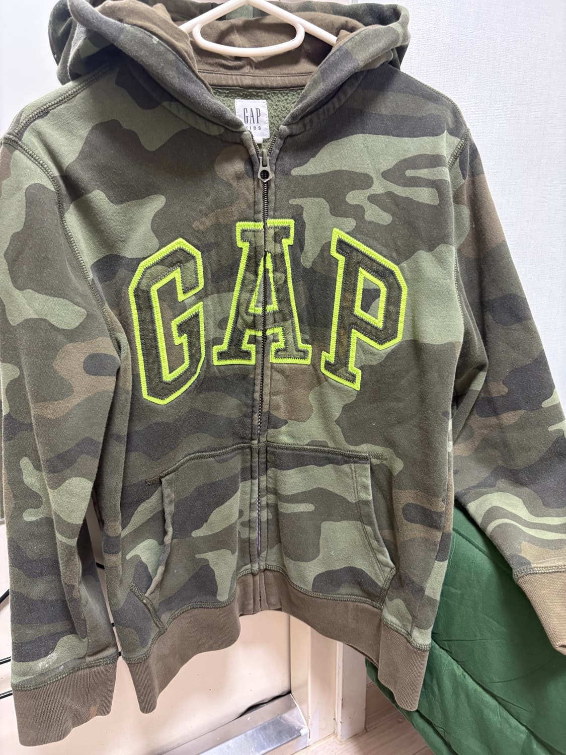 GAP 키즈 카모 후드집업  상품이미지1
