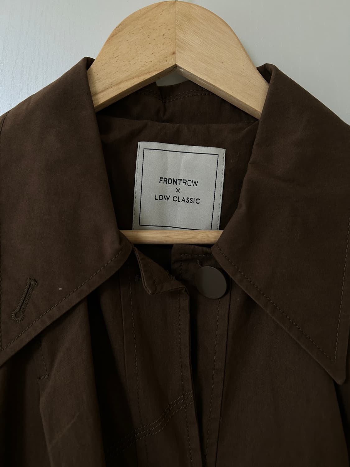 프론트로우 x 로우클래식 트렌치코트 상품이미지4