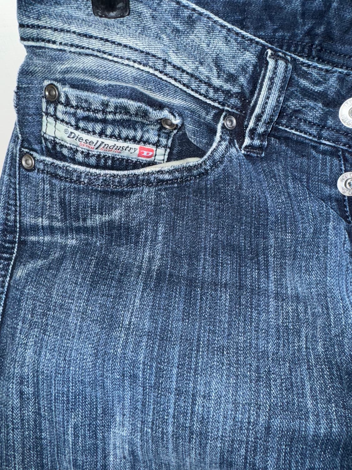 디젤 바이커 워시 00811 데님 팬츠(straight -leg )  상품이미지8