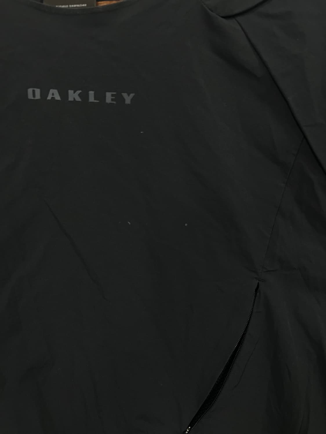 OAKLEY 블랙 티셔츠 상품이미지3