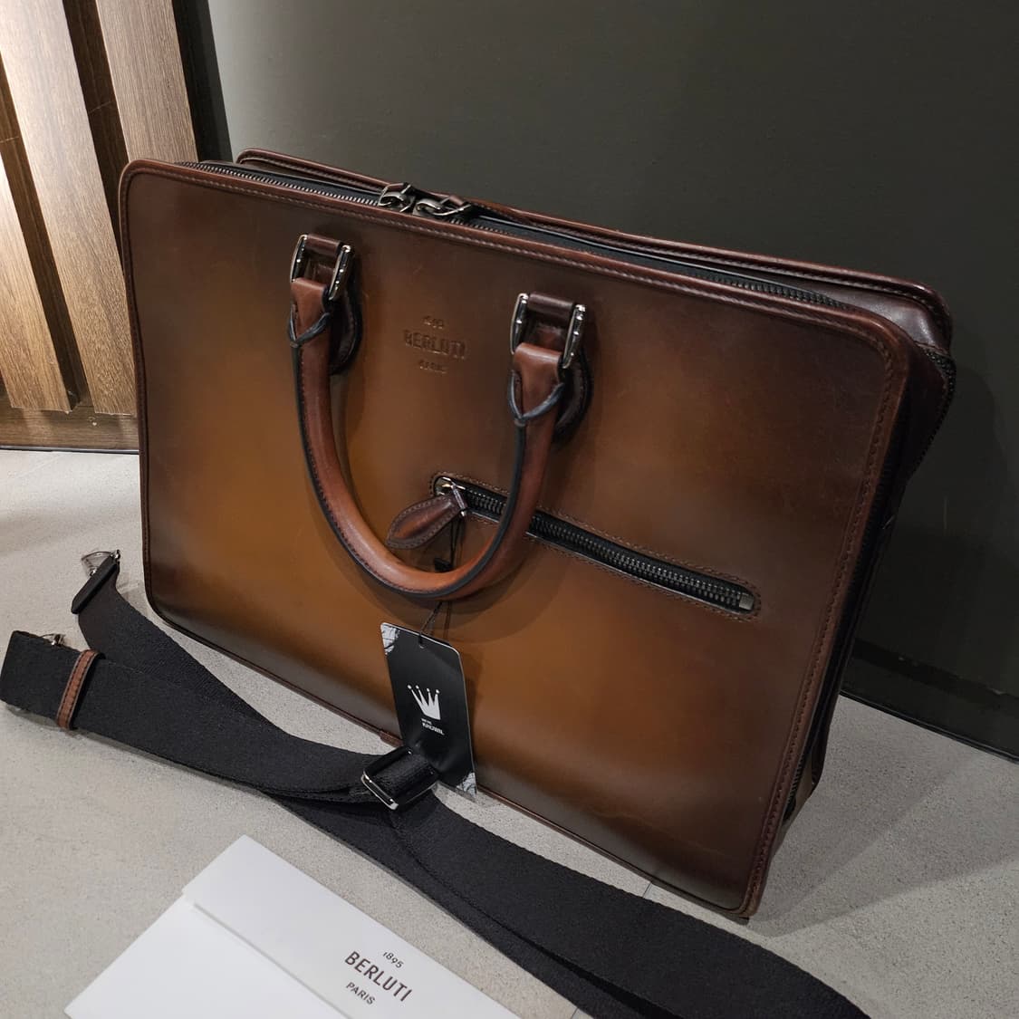 벨루티  네오 베네치아 가죽 크로스 브리프케이스 상품이미지5
