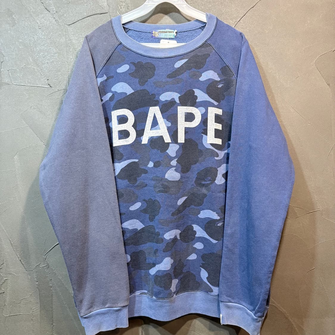 [L] BAPE 베이프 카모 플라쥬 스웻 셔츠 상품이미지1