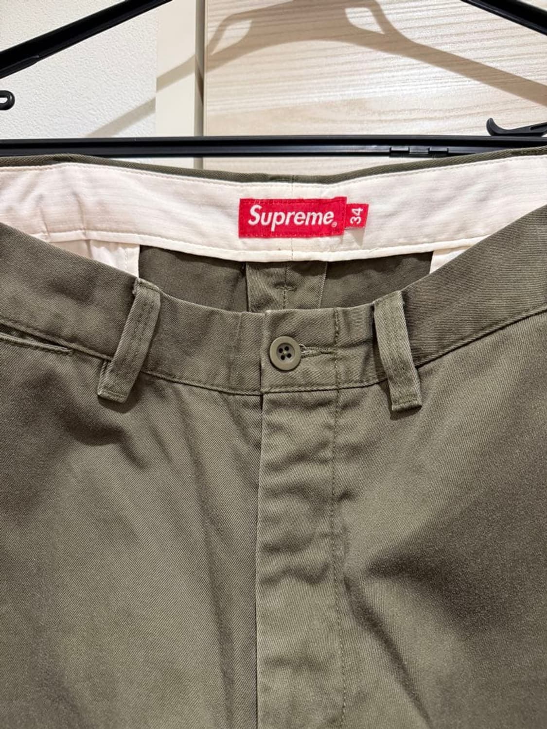 슈프림 핀업 걸 치노 팬츠 올리브 상품이미지4