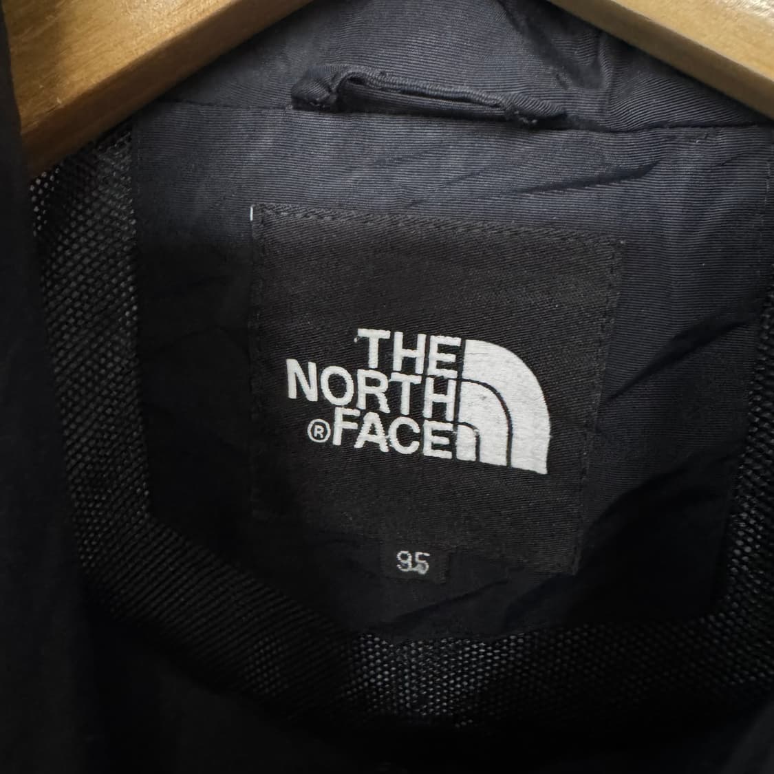노스페이스 바람막이 자켓 상품이미지3
