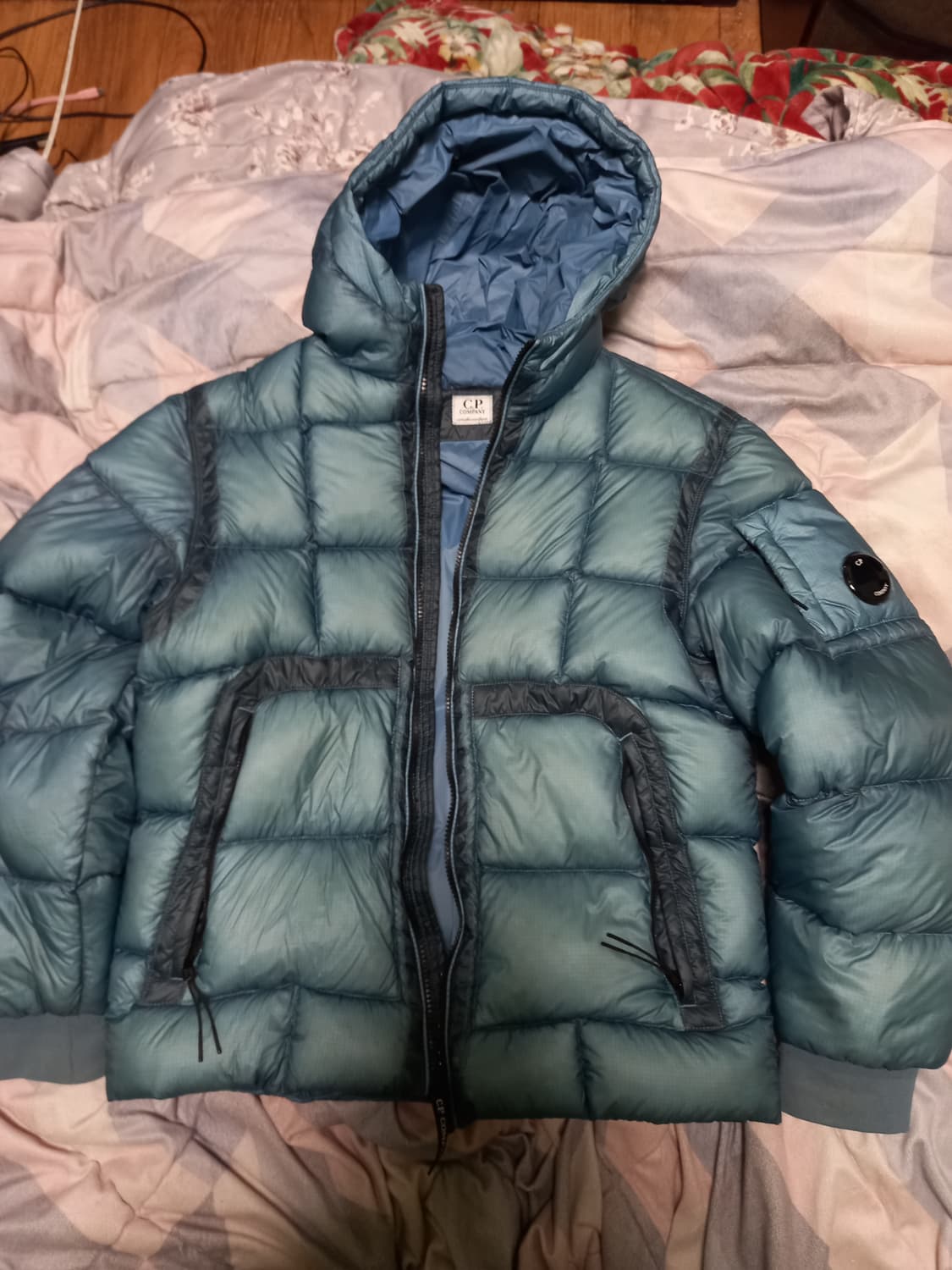 Cp컴퍼니패딩 상품이미지1