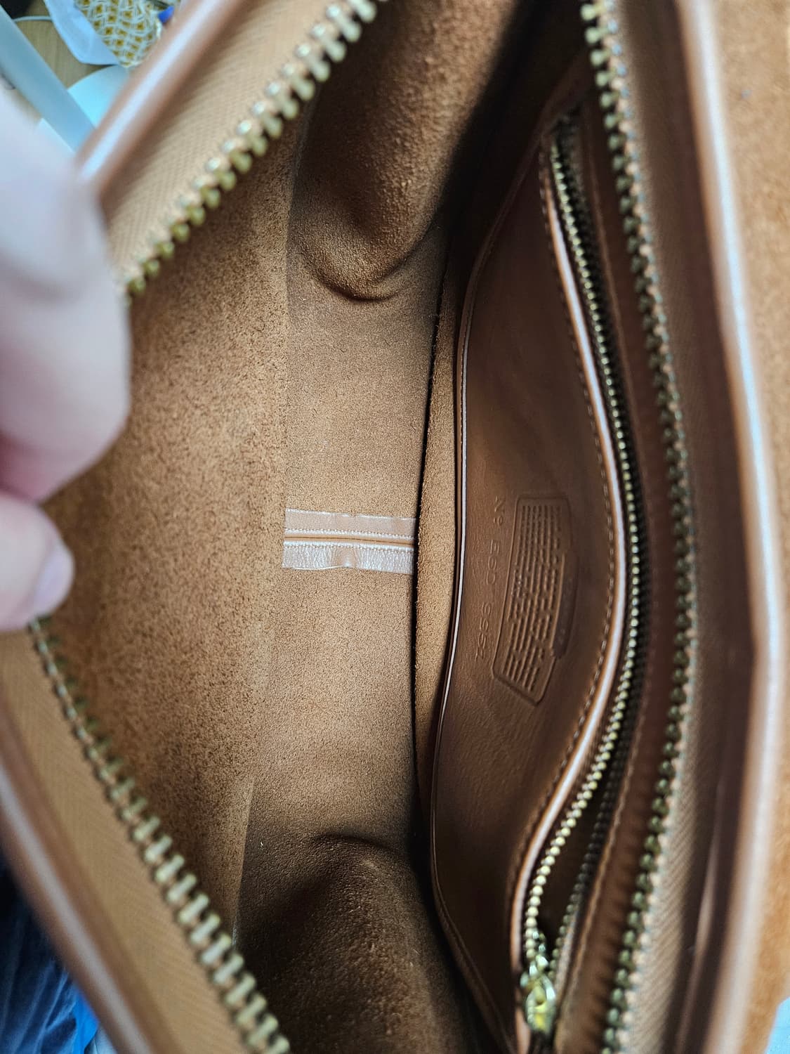 올드코치 크로스백 tan 상품이미지3