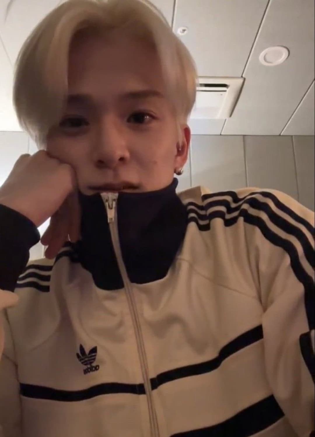 아디다스 벤텍스 90s (트레저 아사히 착용제품) 상품이미지2