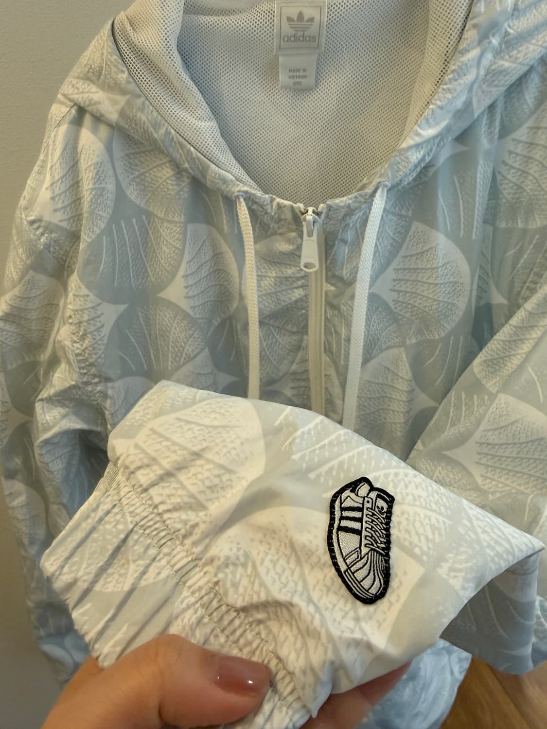 아디다스 올드스쿨 6주년 기념 패턴 후드 윈드브레이커 자켓 상품이미지1