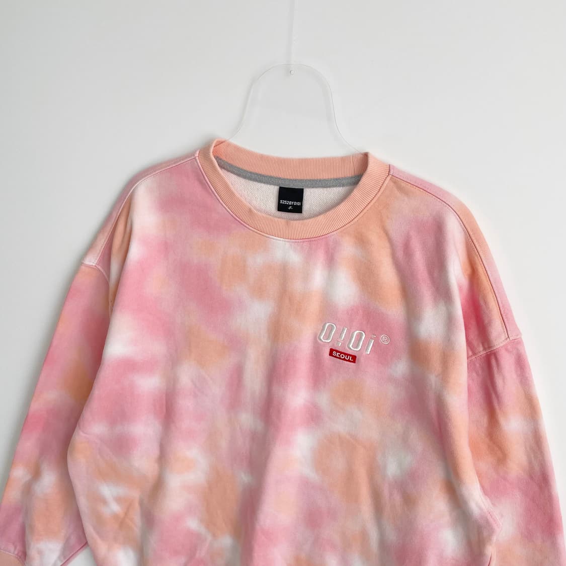 F2 오아이오아이  핑크 타이다이 맨투맨  프리사이즈  상품이미지2