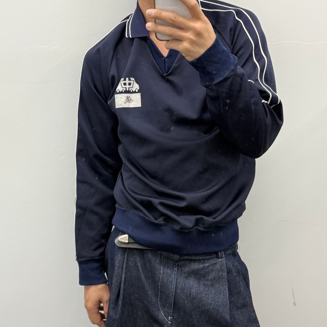 Atai 카라 네이비 긴팔티셔츠 상품이미지1