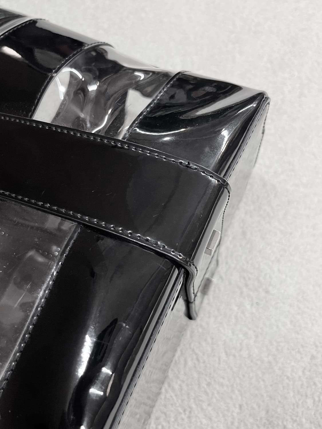 꾸레쥬 로고 pvc 토트백 상품이미지6
