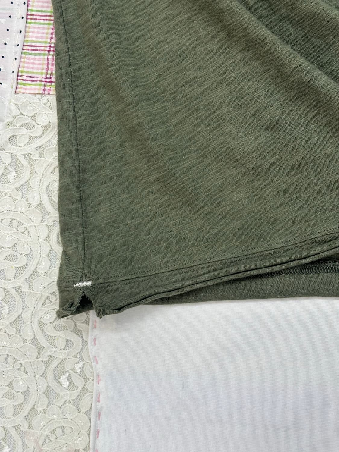 버튼 디테일 그린 슬리브리스 상품이미지6