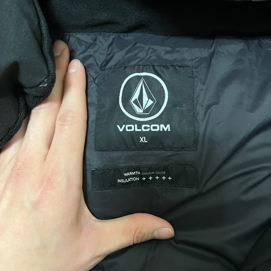 볼컴 남성 로고 와펜 덕다운 후드 패딩 XL/105  상품이미지6