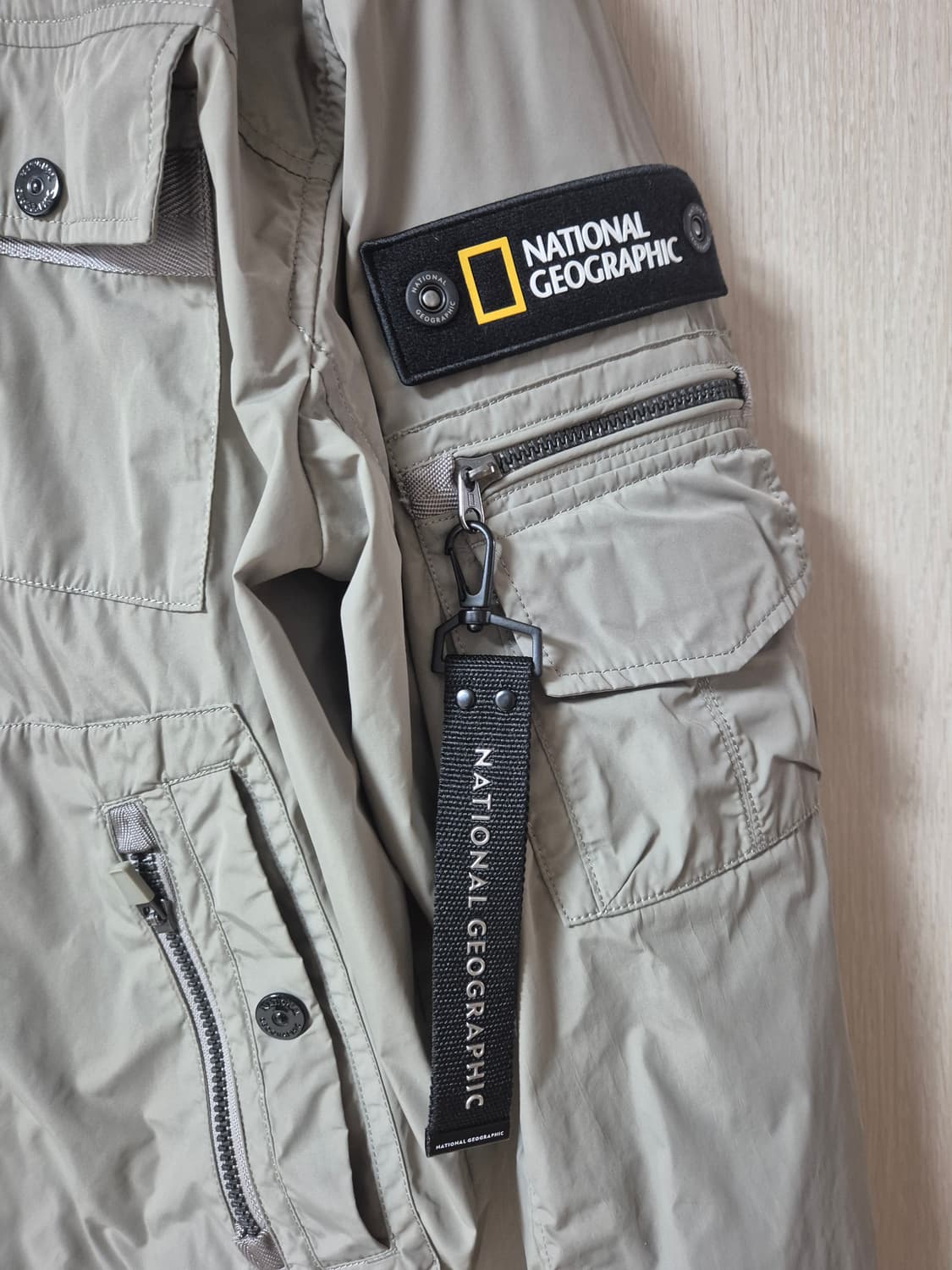 내셔널지오그래픽 로우머스 플라이트 항공자켓 라지 상품이미지3