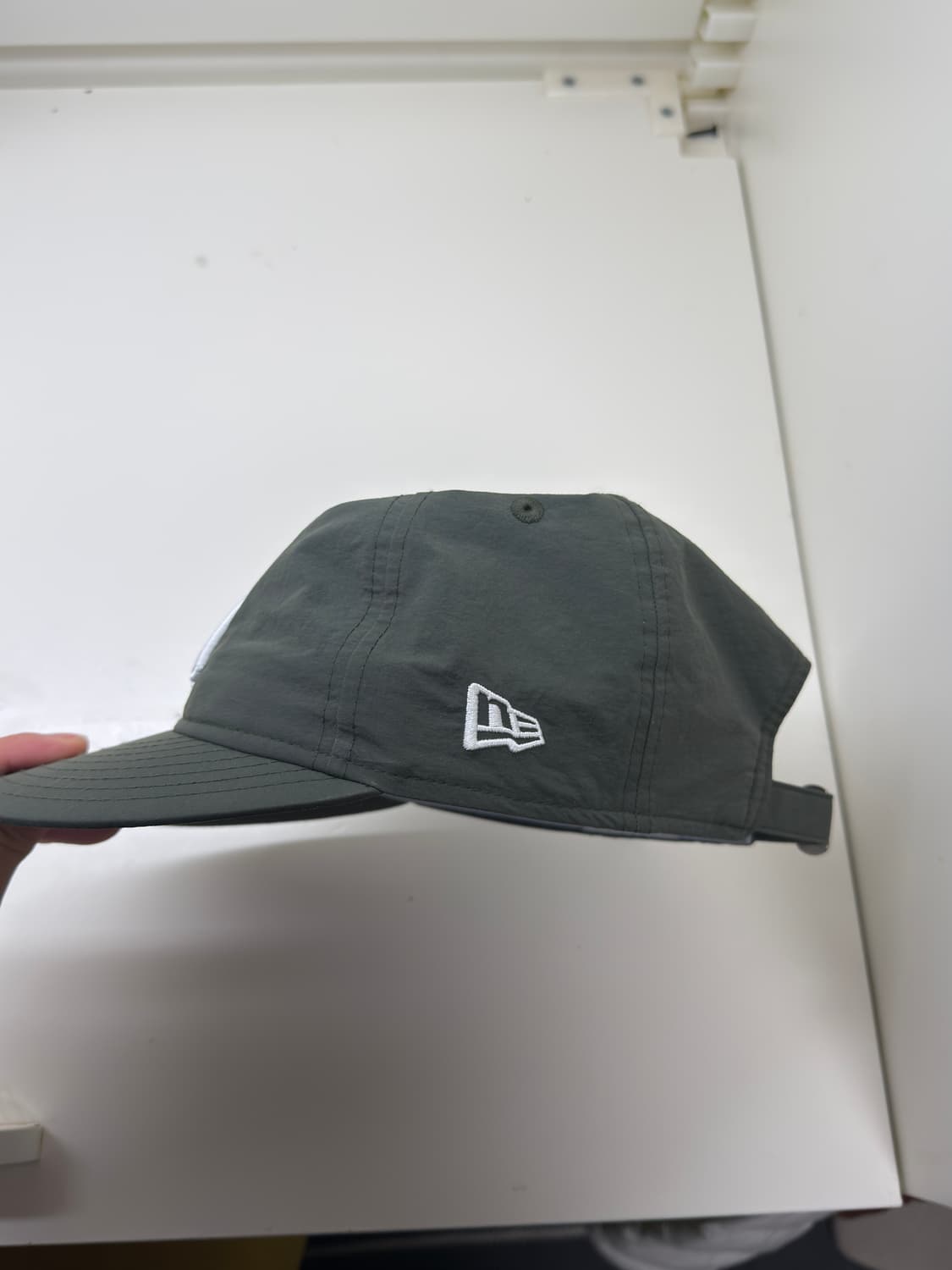 뉴에라 나일론 볼캡 카키  상품이미지4