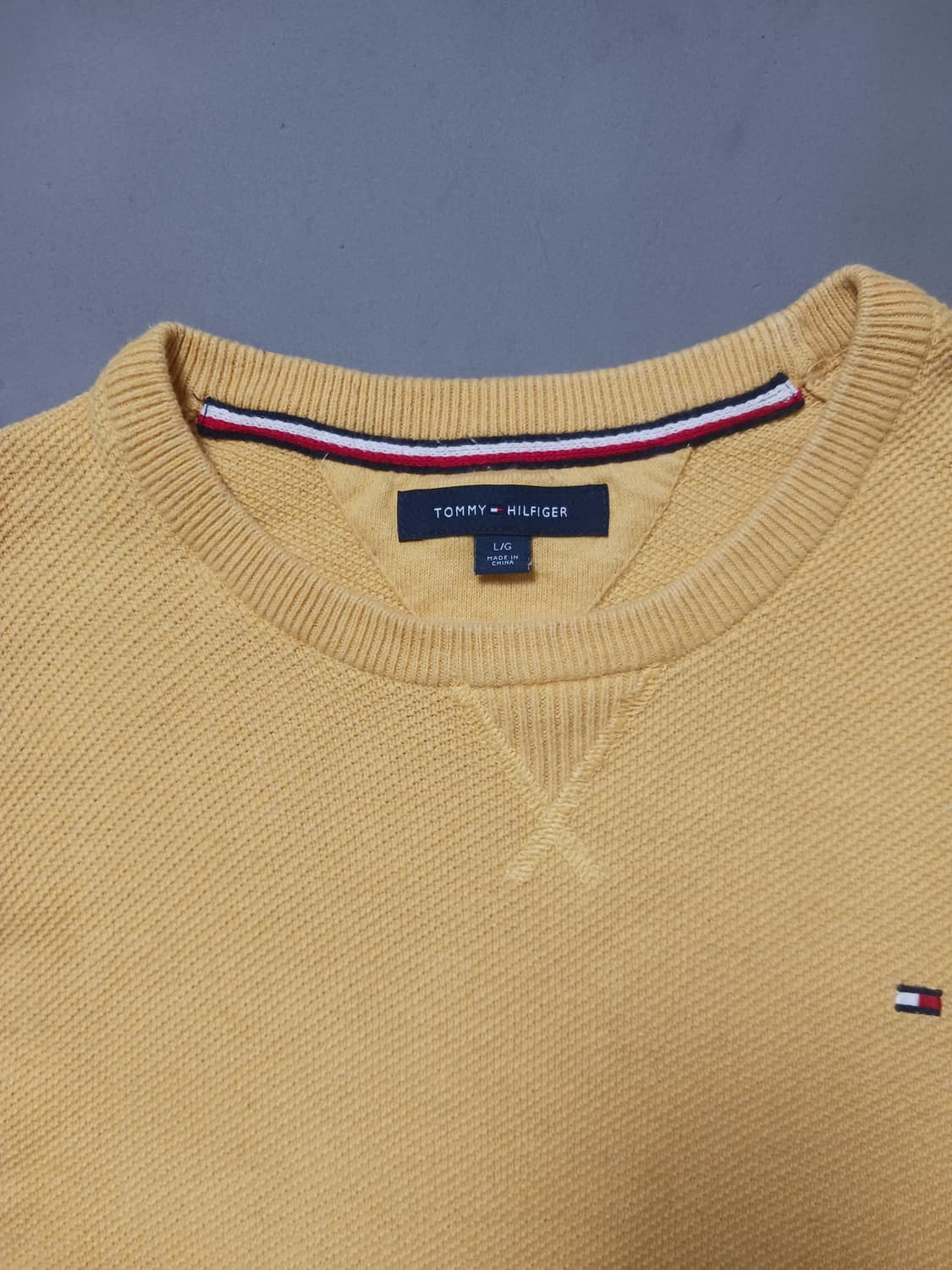[L] 타미힐피거 와플 머스타드 라운드넥 니트 상품이미지2